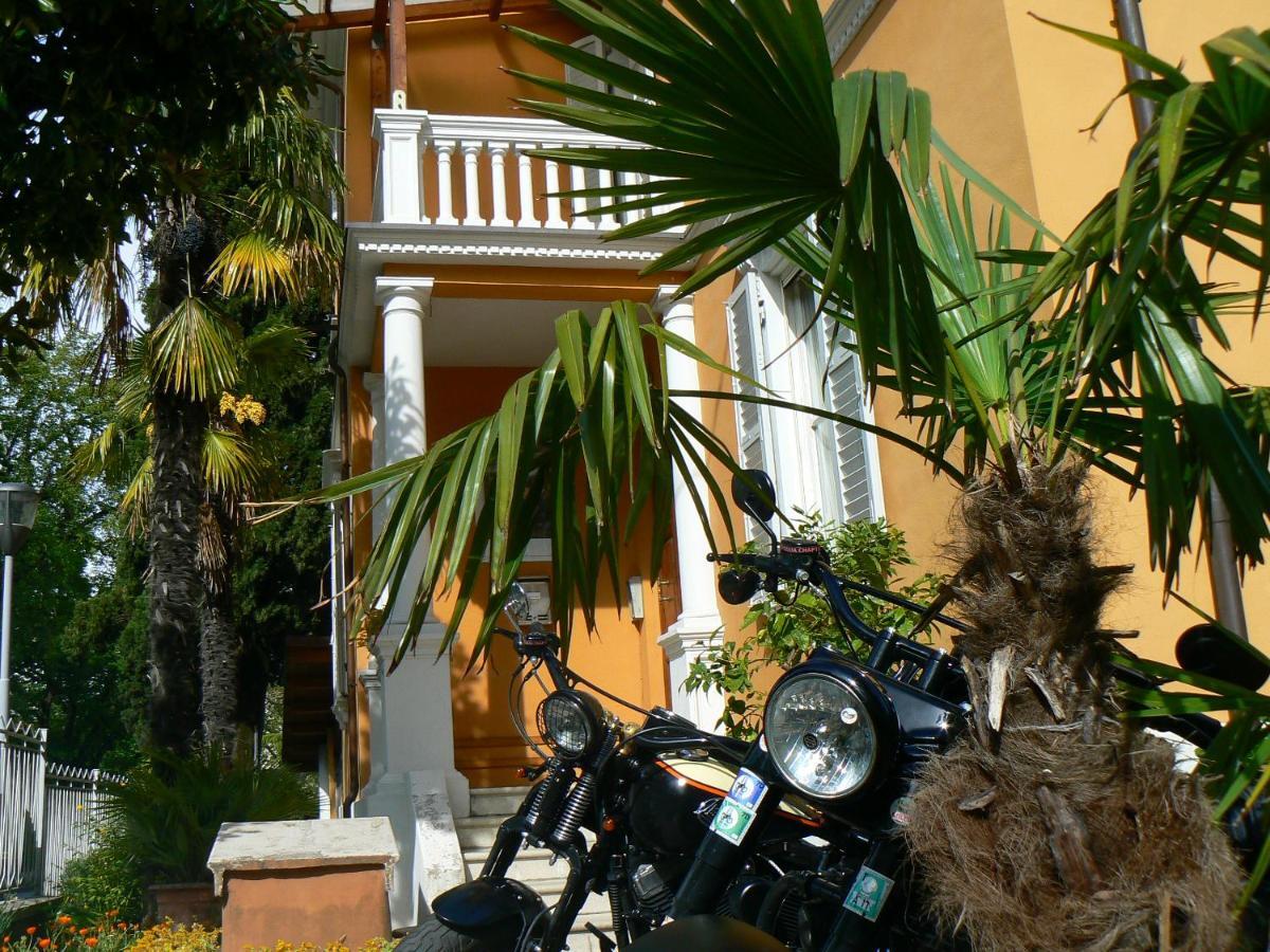 أوربينو B&B Aquilone المظهر الخارجي الصورة